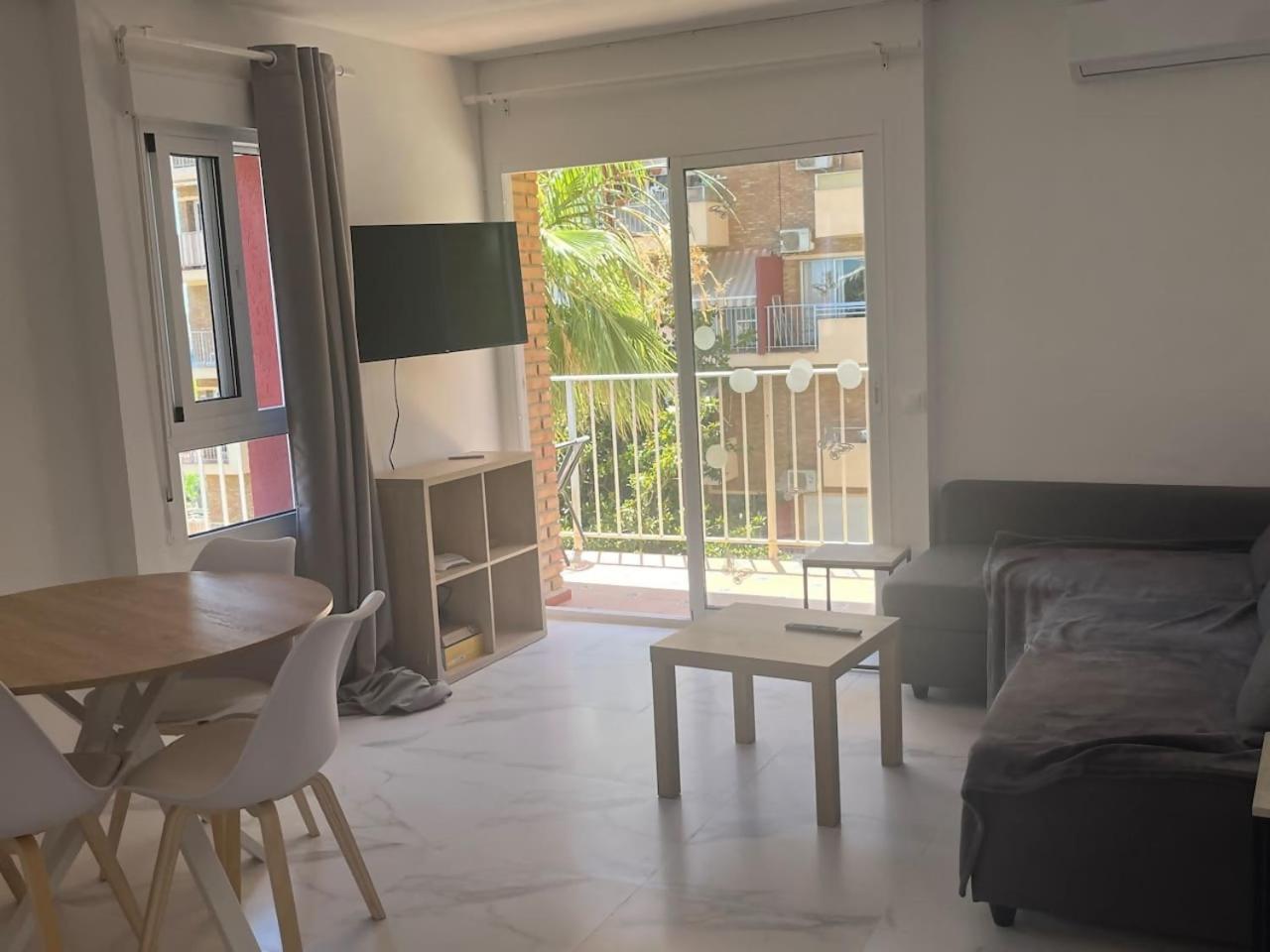 Apartment Vith Amazing View In Minerva Benalmadena Bagian luar foto
